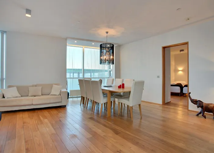 Alfred\'S Apartments